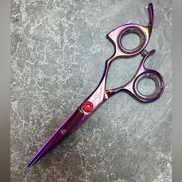 Shark Fin Shears - Picture 2 of 6